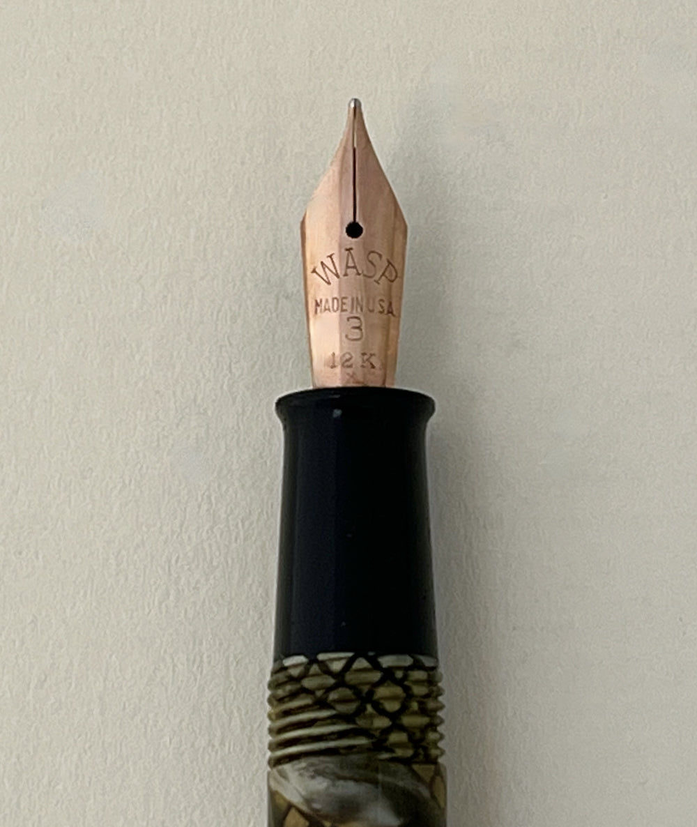 c.1938-9 WASP Vacuum-Fil Lizard Fountain Pen and Mechanical Pencil Set