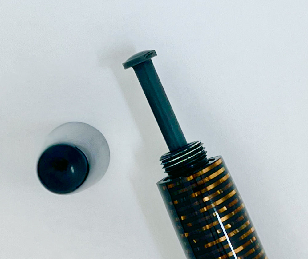 1946 Parker Vacumatic Major Fountain Pen - Golden Pearl
