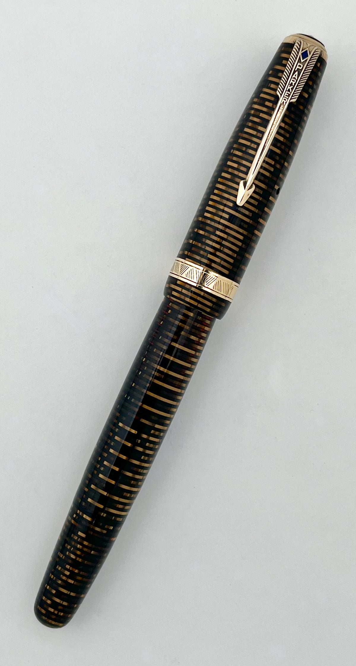 1945 Parker Vacumatic Major Fountain Pen - Golden Pearl
