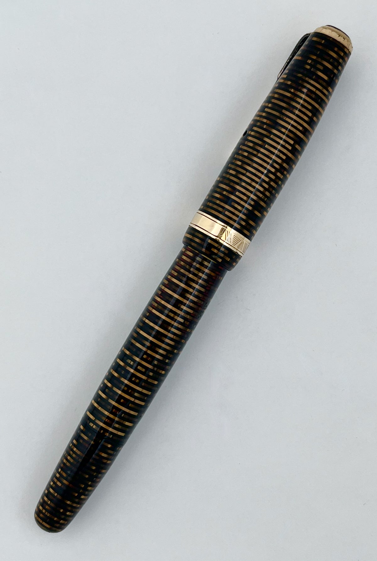 1945 Parker Vacumatic Major Fountain Pen - Golden Pearl