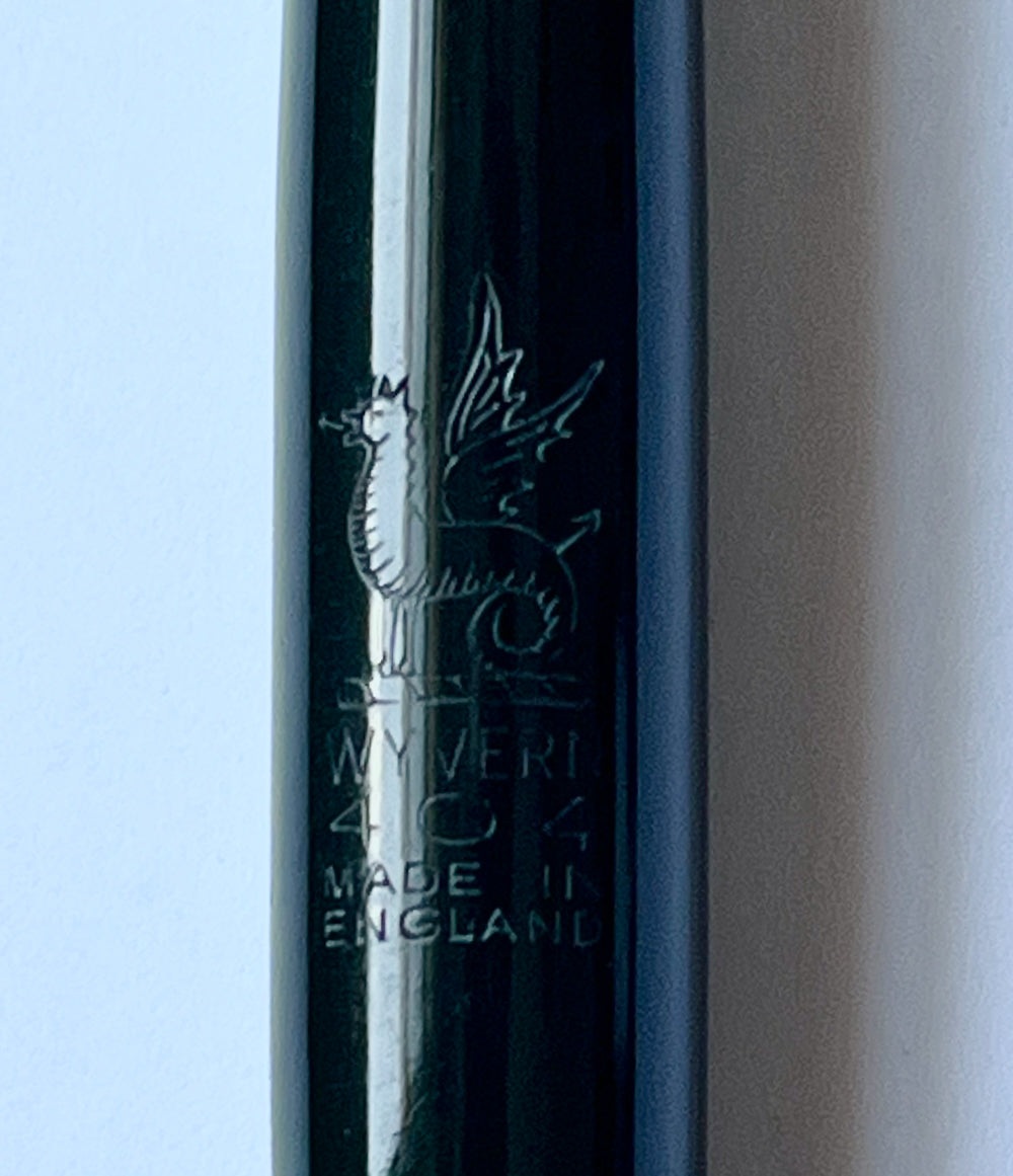 1940s-50s Wyvern 404 Fountain Pen - SEMIFLEX STUB