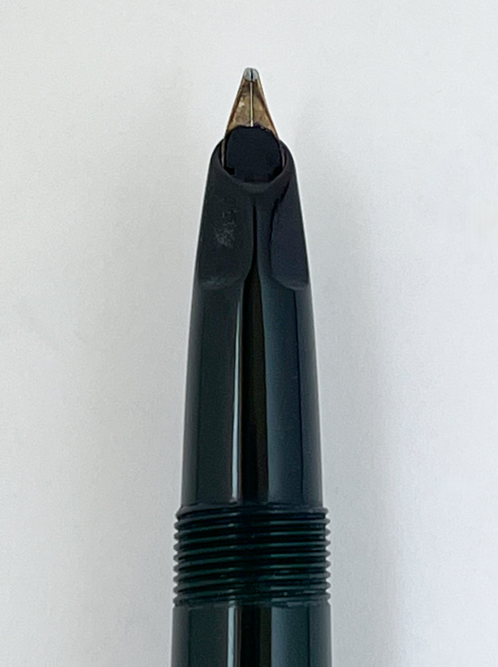 1940s-50s Wyvern 404 Fountain Pen - SEMIFLEX STUB