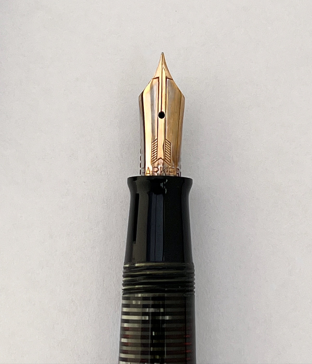 1939 Parker Vacumatic Senior Maxima Fountain Pen - Silver Pearl