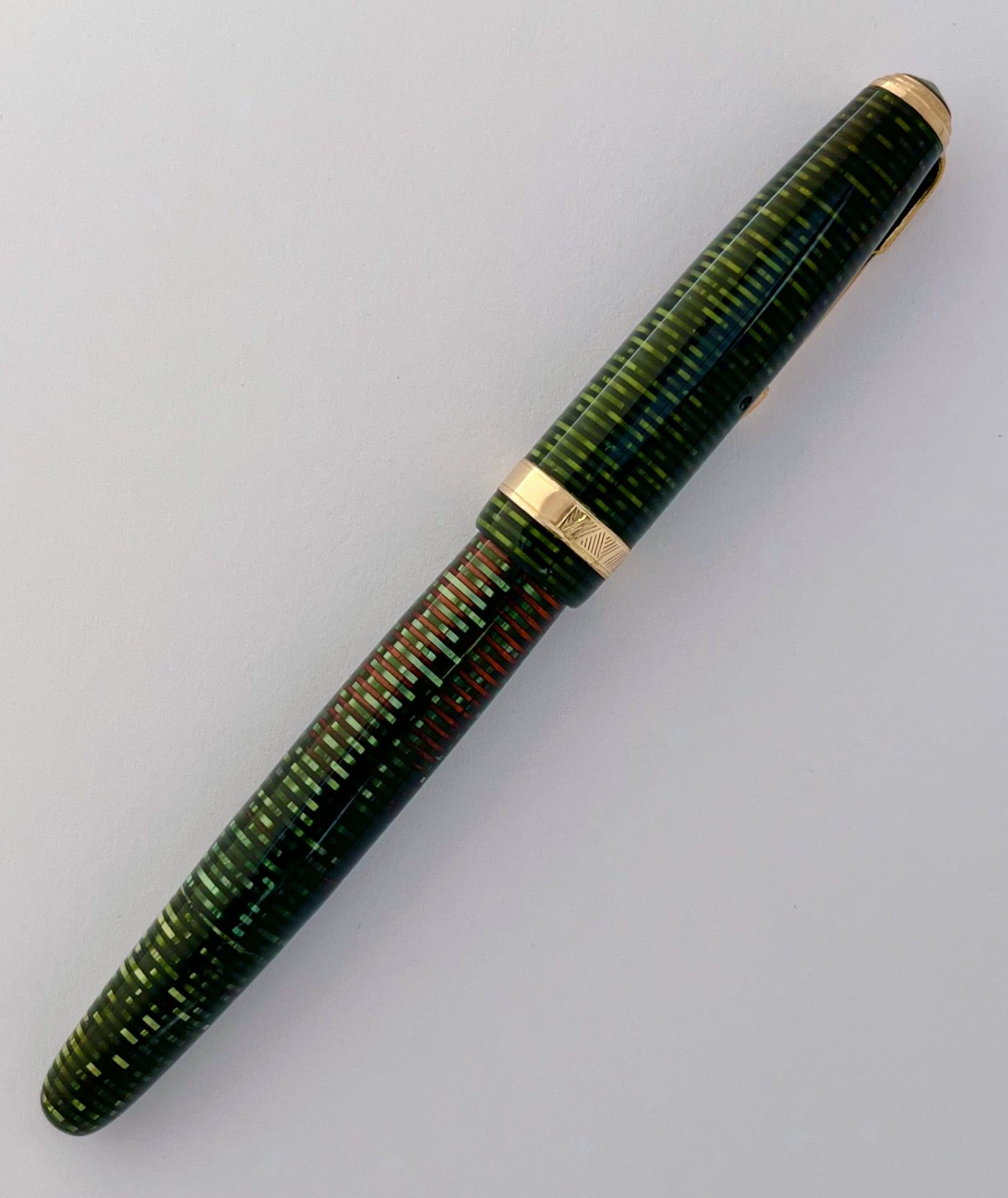 1946 Parker Vacumatic Major Fountain Pen - Emerald Pearl