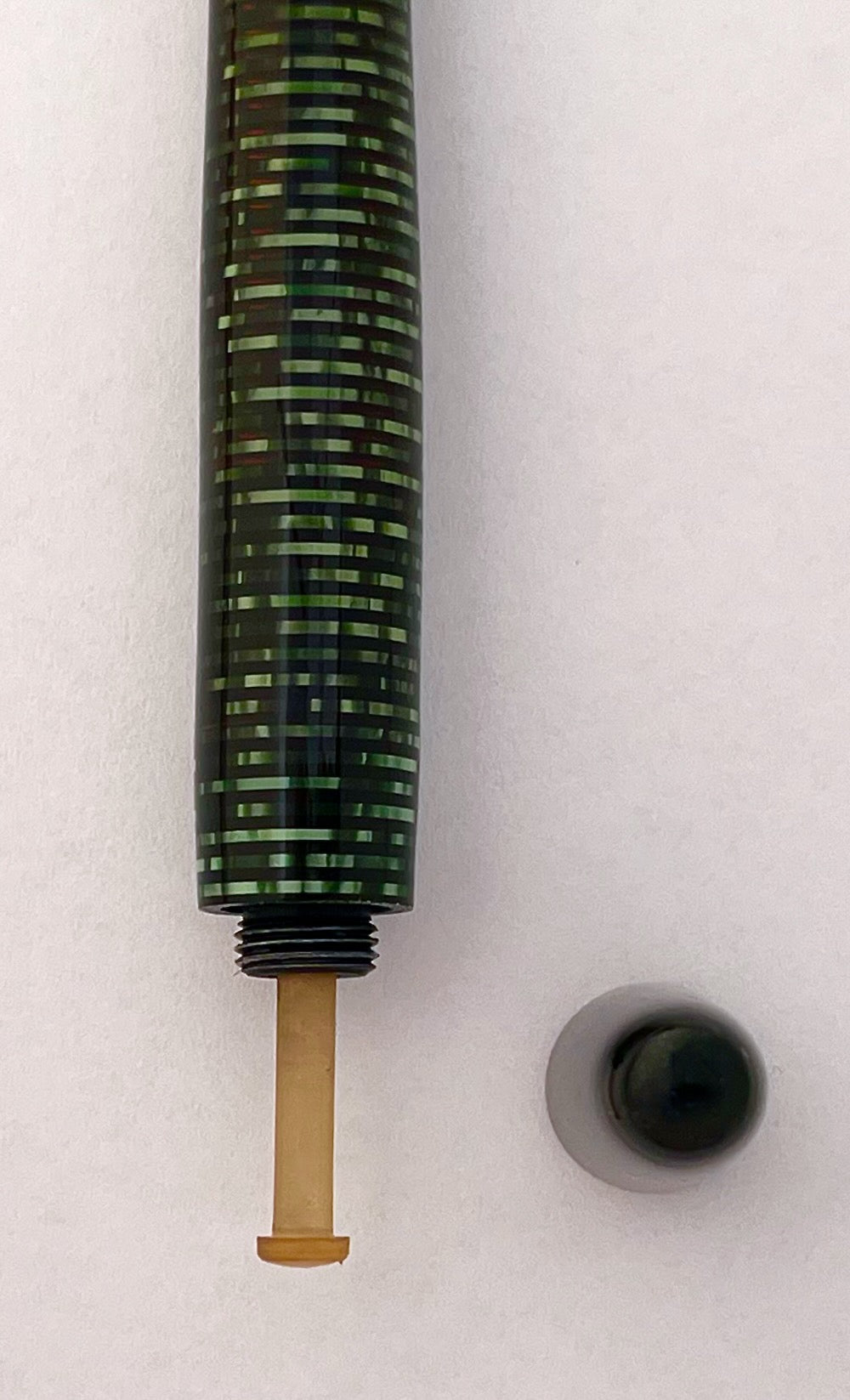 1946 Parker Vacumatic Major Fountain Pen - Emerald Pearl