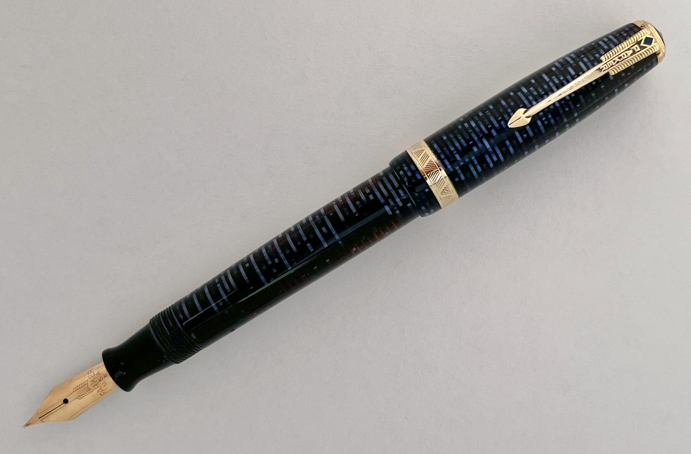 1945 Parker Vacumatic Major Fountain Pen - Azure Blue