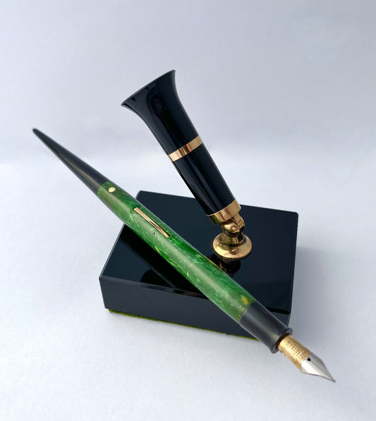 c.1931 Sheaffer Balance Desk Set - JADE
