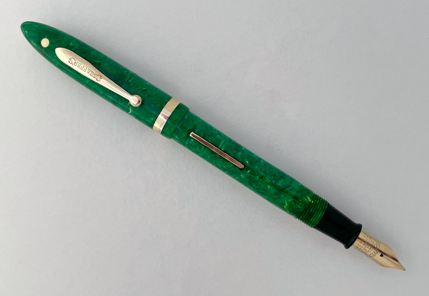 c.1934-35 Sheaffer Lifetime Long Balance Fountain Pen in Jade