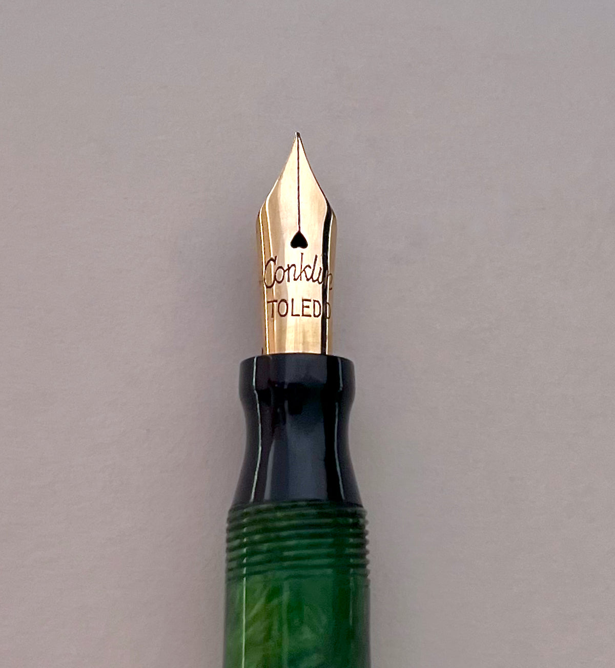 1930s Conklin Endura Symetrik Jade Black Veins Ring Top - NEEDLEPOINT FLEX