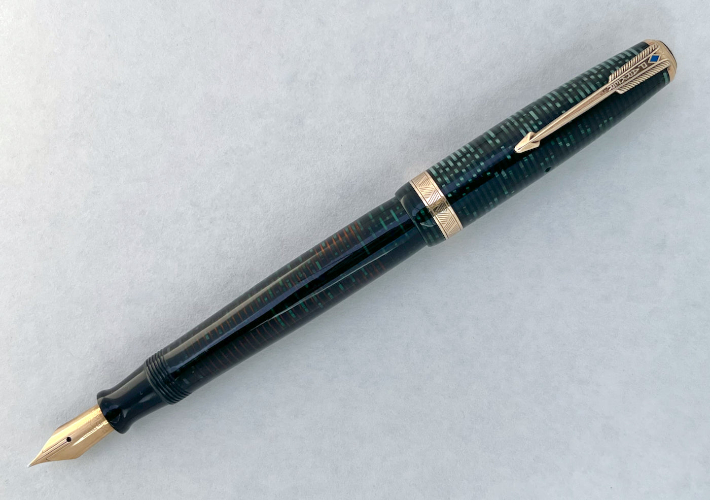 1943 Parker Vacumatic Major Fountain Pen - Emerald Pearl
