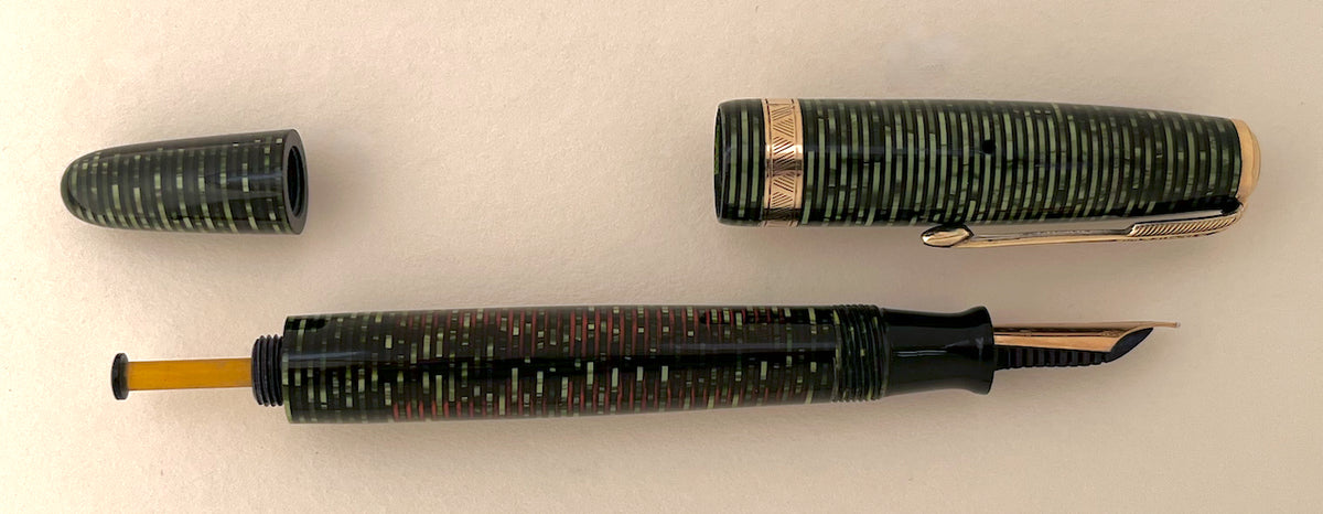 1945 Parker Vacumatic Major Fountain Pen - Emerald Pearl
