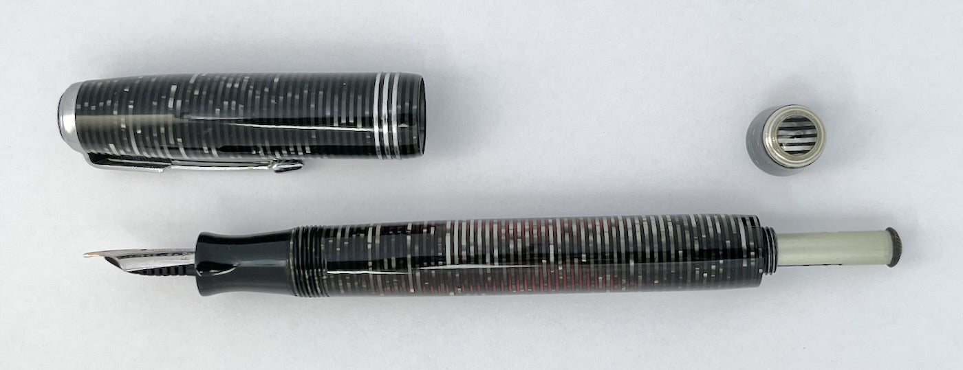 1937 Parker Vacumatic Standard Fountain Pen - Silver Pearl
