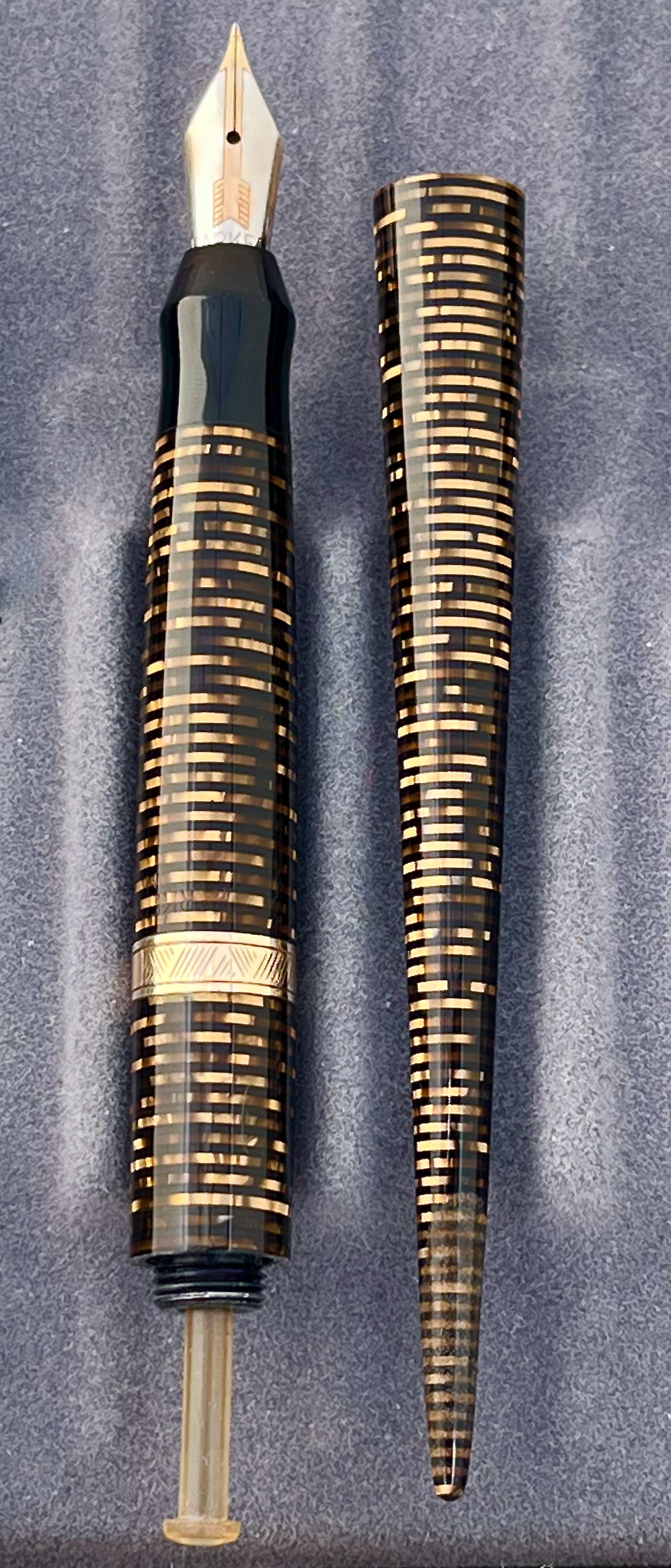1941 Parker Vacumatic Desk Set - Golden Pearl