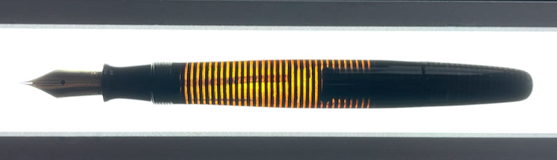 1943 Parker Vacumatic Major Fountain Pen - Emerald Pearl
